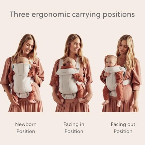 Infant facing inward in BabyBjörn carrier