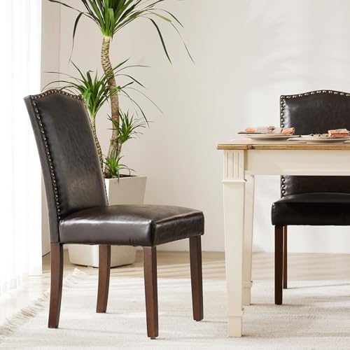 Modern dining set arrangement with DUMOS chairs