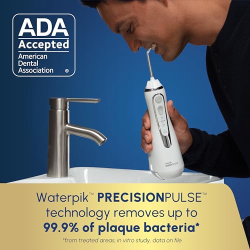 Waterpik water flosser reservoir detail