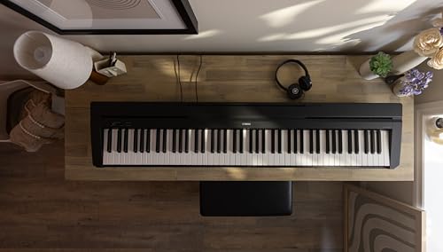 Close up of Yamaha P71 weighted keyboard keys