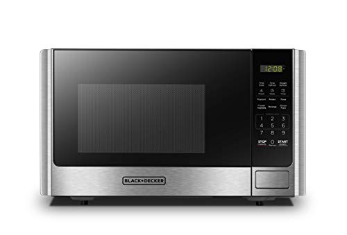 BLACK+DECKER 0.9 Cu.Ft microwave front view