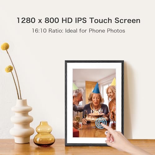 Digital frame interface showing photo gallery