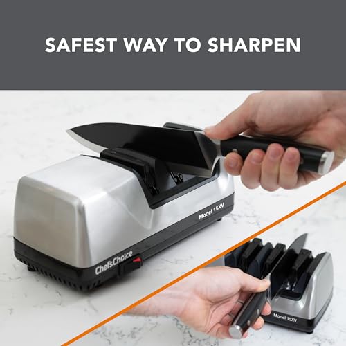 Kitchen knife undergoing sharpening in 15XV unit