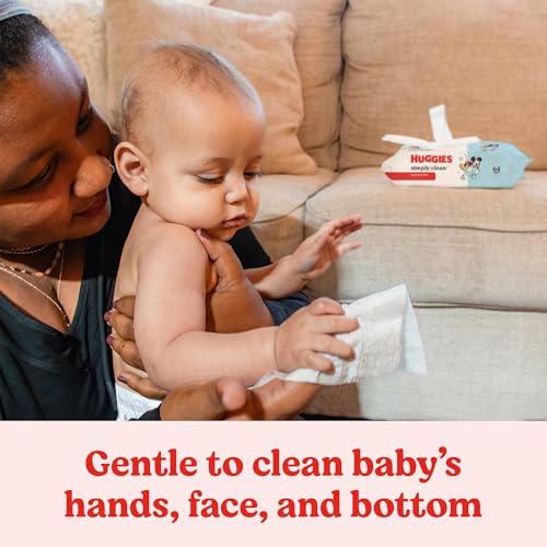 Huggies Simply Clean packaging branding detail