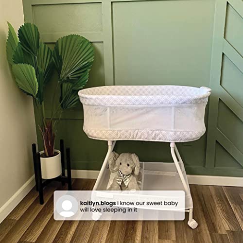 Locking wheels on bassinet frame