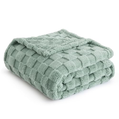 Sage Green checkered pattern blanket detail