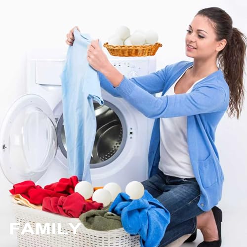 Wool dryer balls with essential oil drops