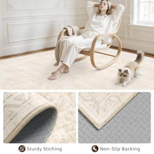 Low-pile detail of Luxturiy beige carpet
