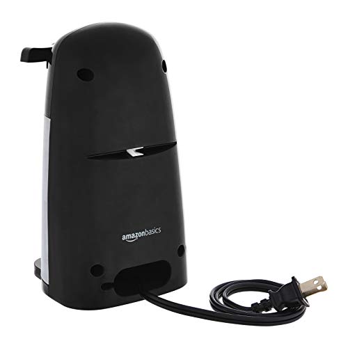 Knife sharpener slot on the Basics 3-in-1 kitchen tool