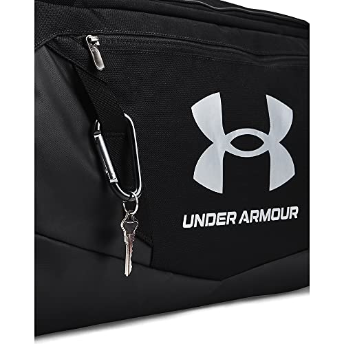 Internal slip pockets for gear