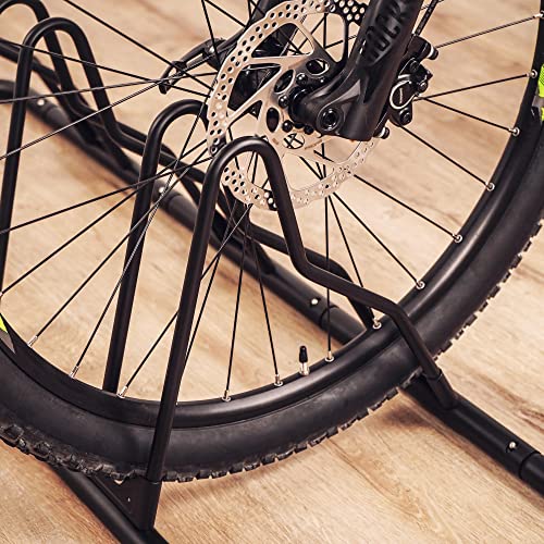 Close up of CyclingDeal steel bike frame